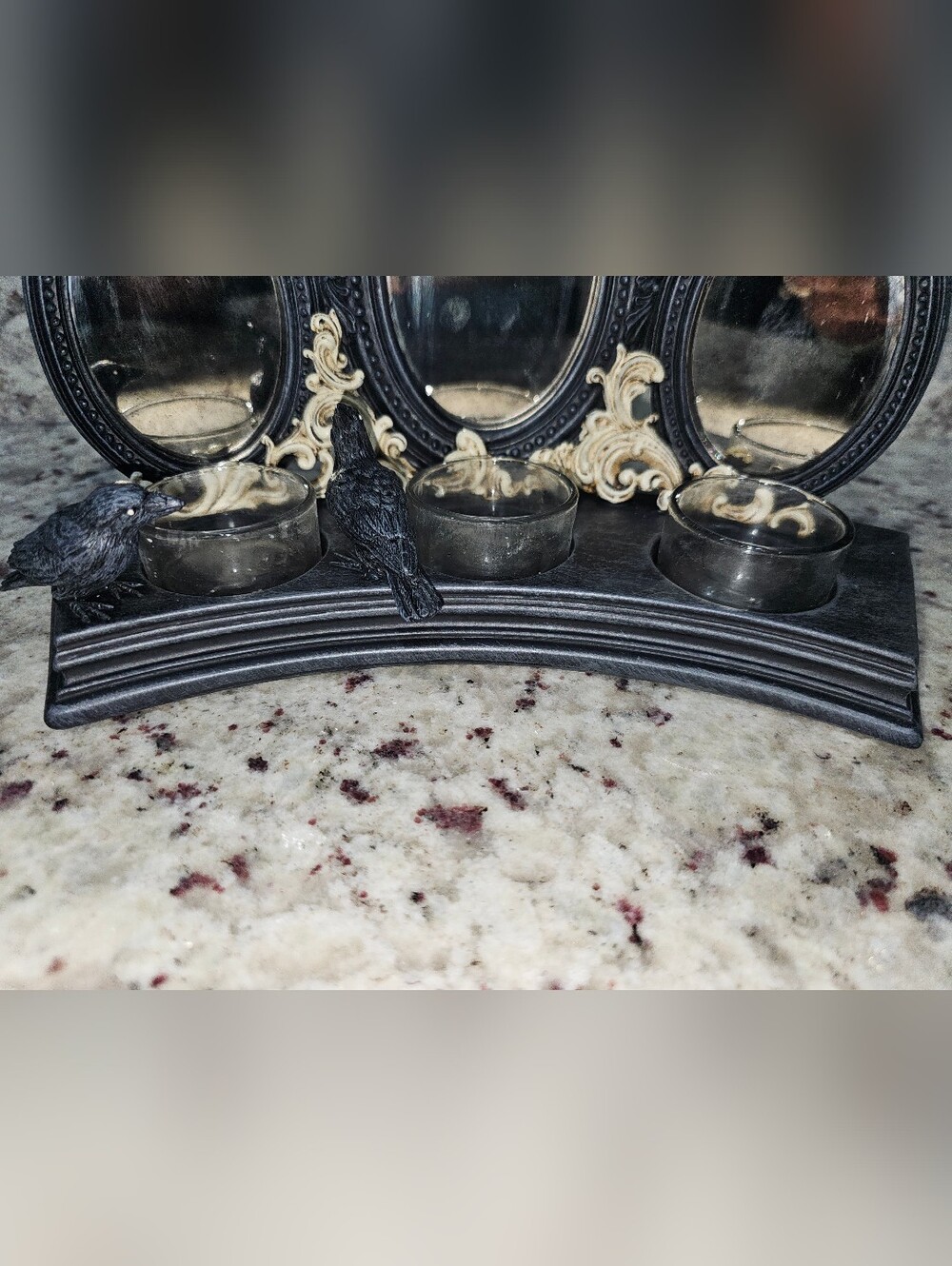 YANKEE CANDLE Raven Nights Mirror Triple Tea Light Candle - Picture 2 of 11